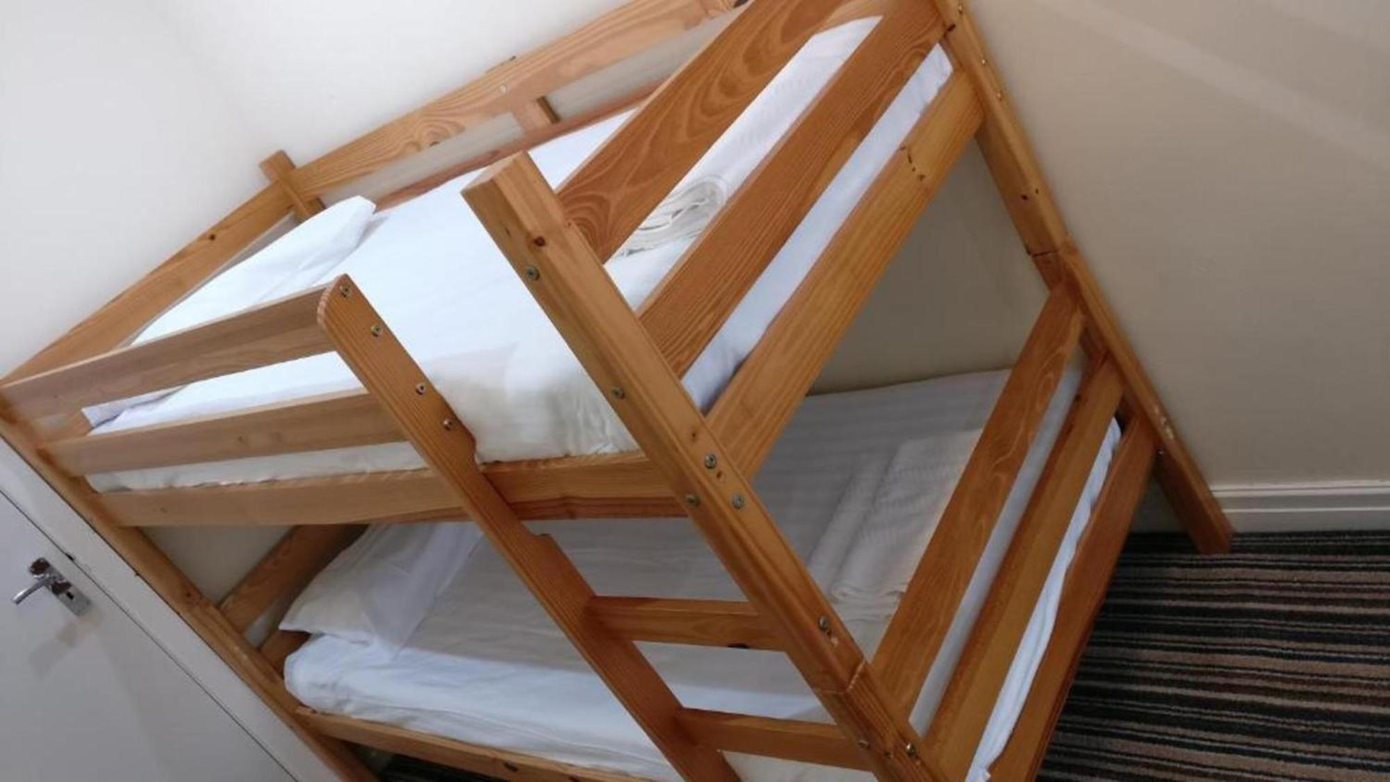 Oyo Wave Crest Hotel Блекпул Екстериор снимка