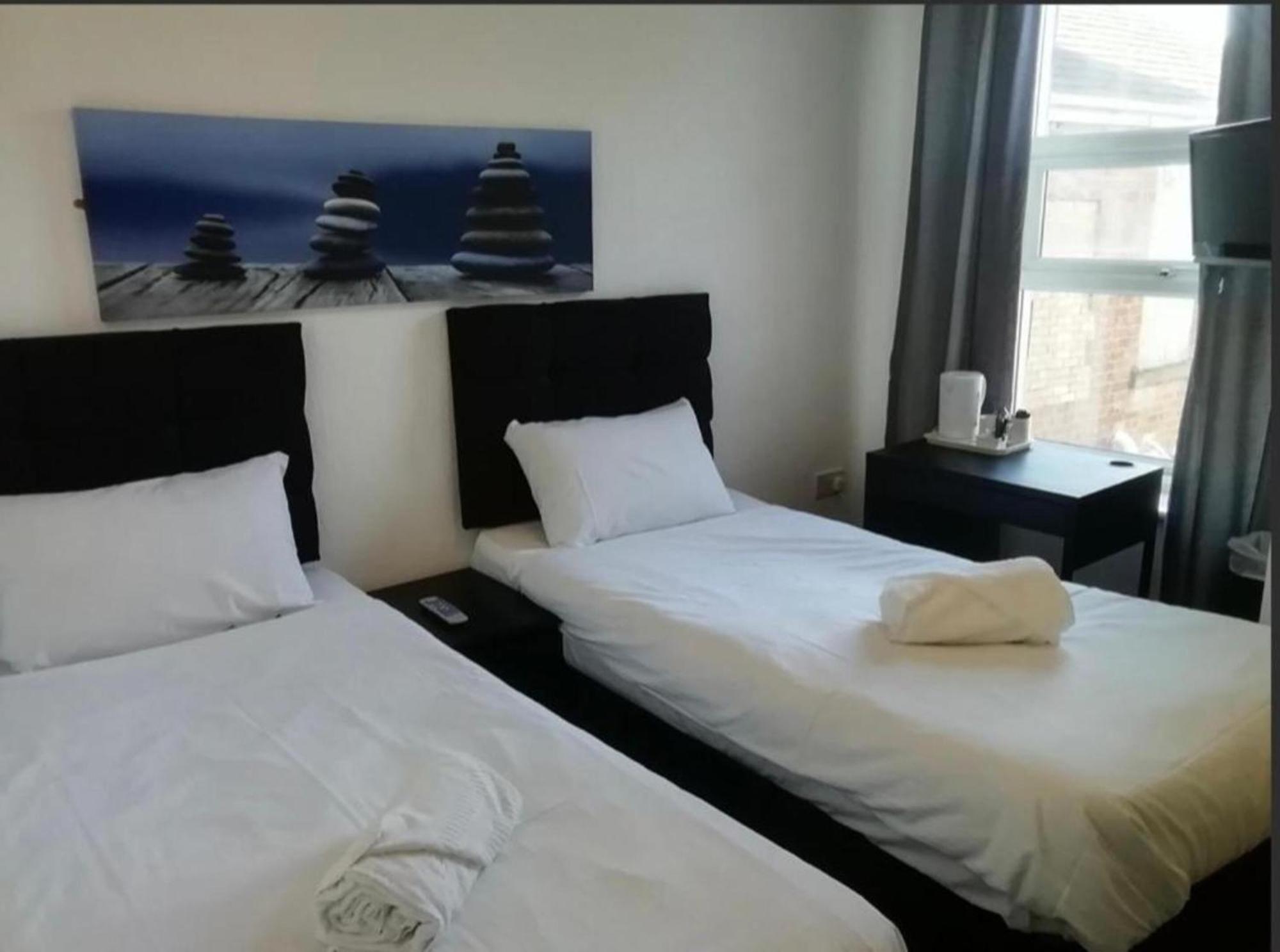 Oyo Wave Crest Hotel Блекпул Екстериор снимка